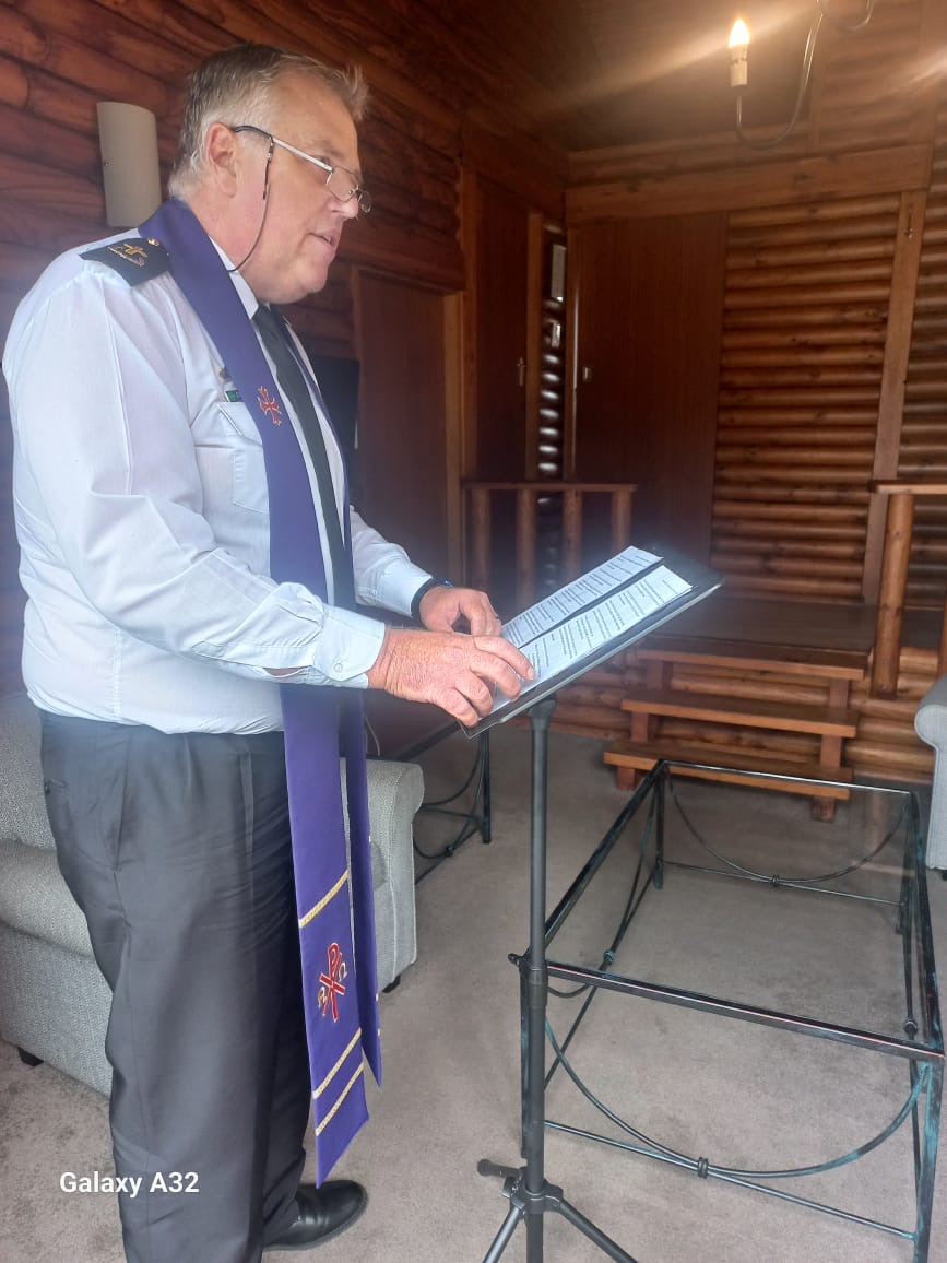 Wedding ceremony by Dr. Gerrit Rademeyer in Montagu