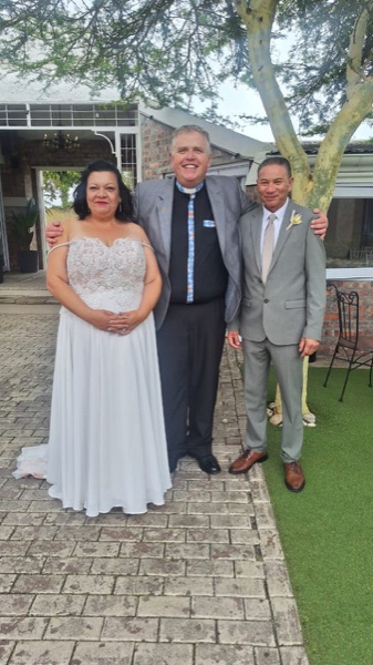 Wedding ceremony by Dr. Gerrit Rademeyer in Montagu