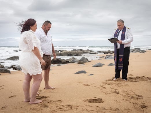 Wedding ceremony by Dr. Gerrit Rademeyer in Montagu